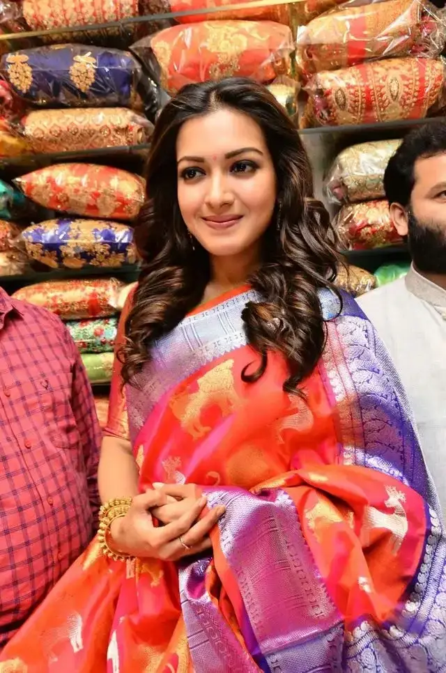 South Indian Girl Catherine Tresa launched KLM Fashion Mall